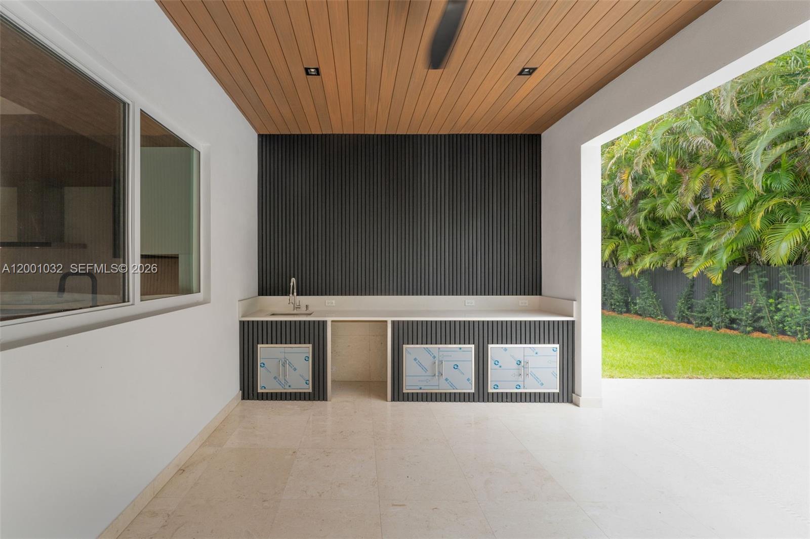 CUTLER COUNTRY GROVES 1ST - Residential
