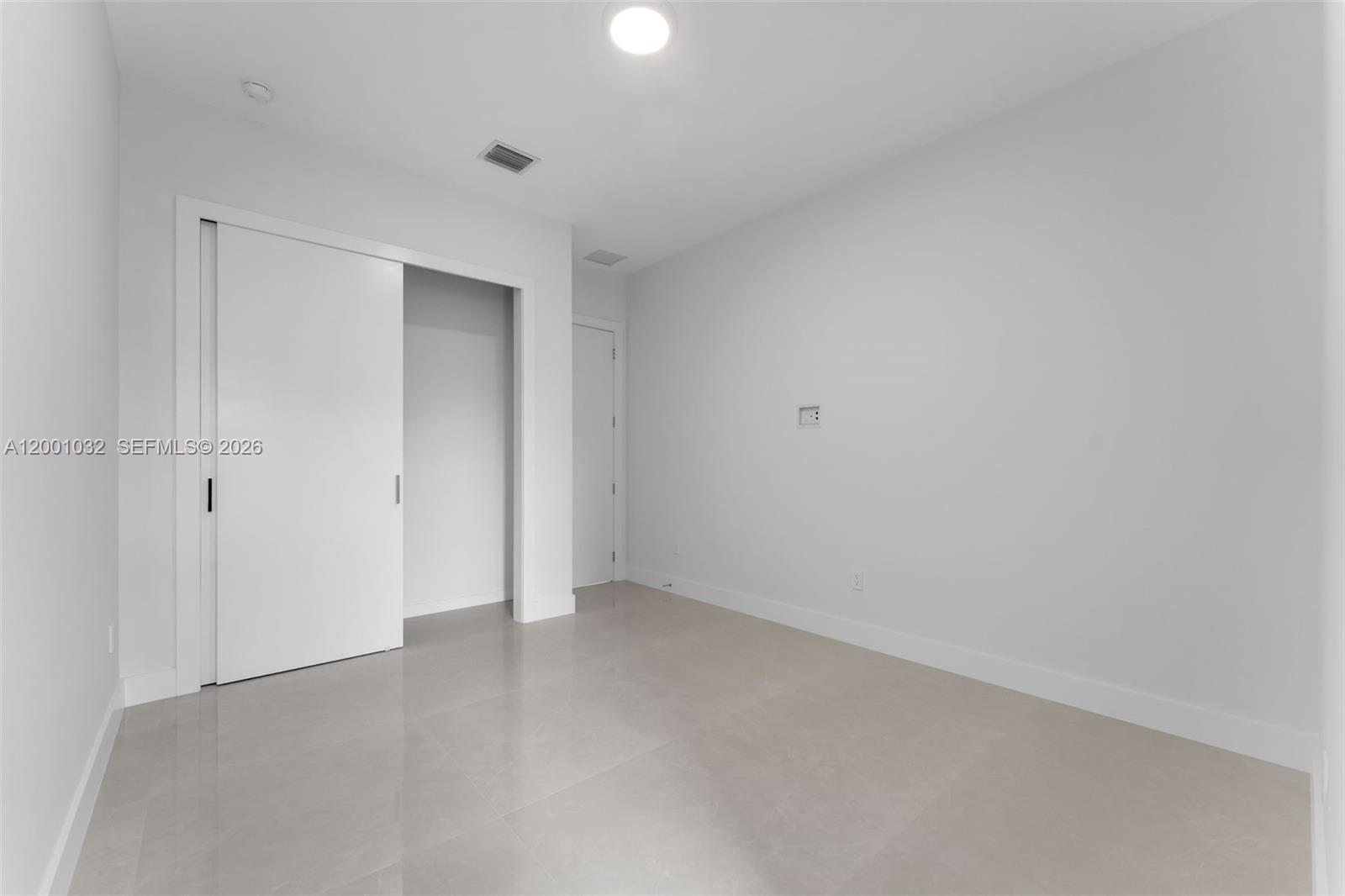 CUTLER COUNTRY GROVES 1ST - Residential