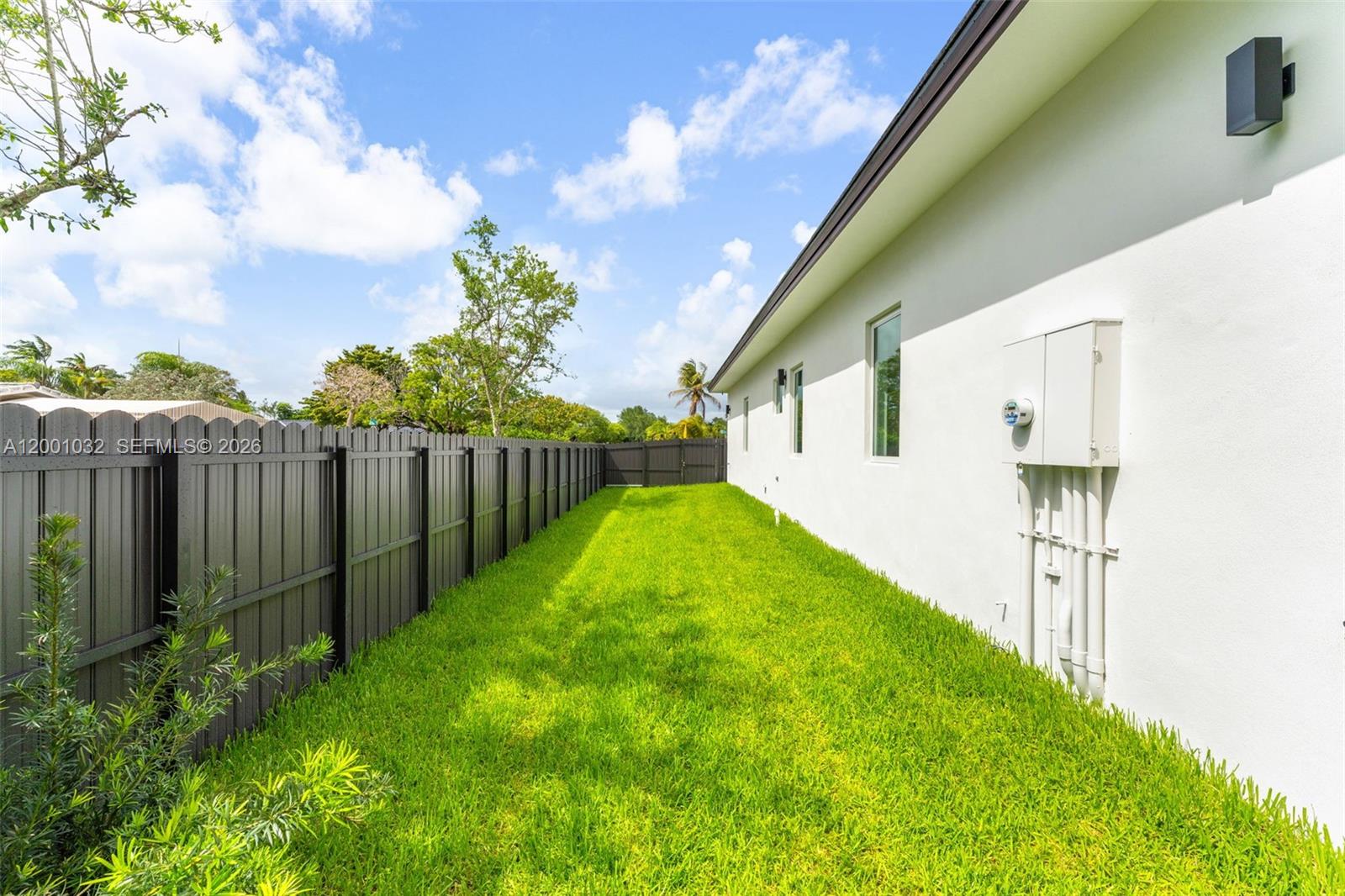 CUTLER COUNTRY GROVES 1ST - Residential