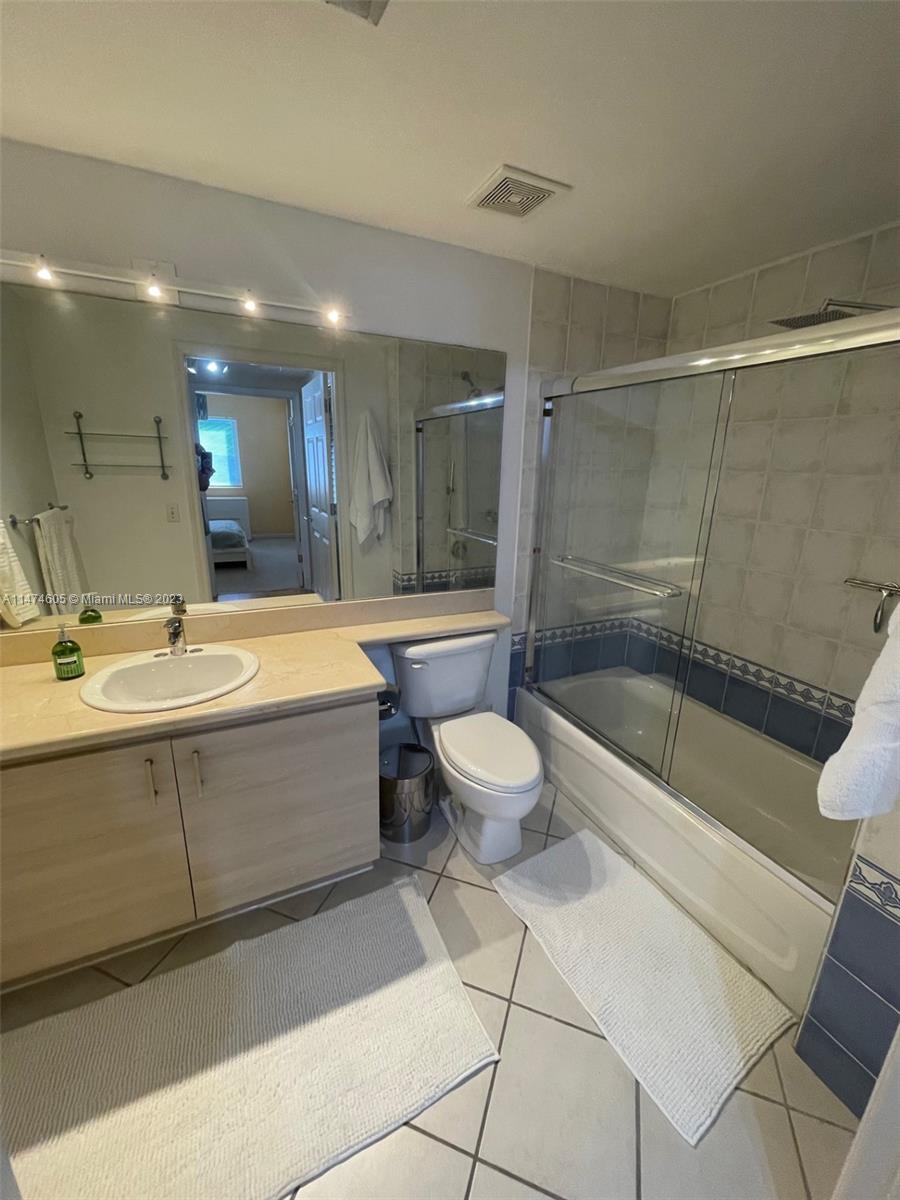 CORAL PLAZA OF MIAMI COND - Residential Lease