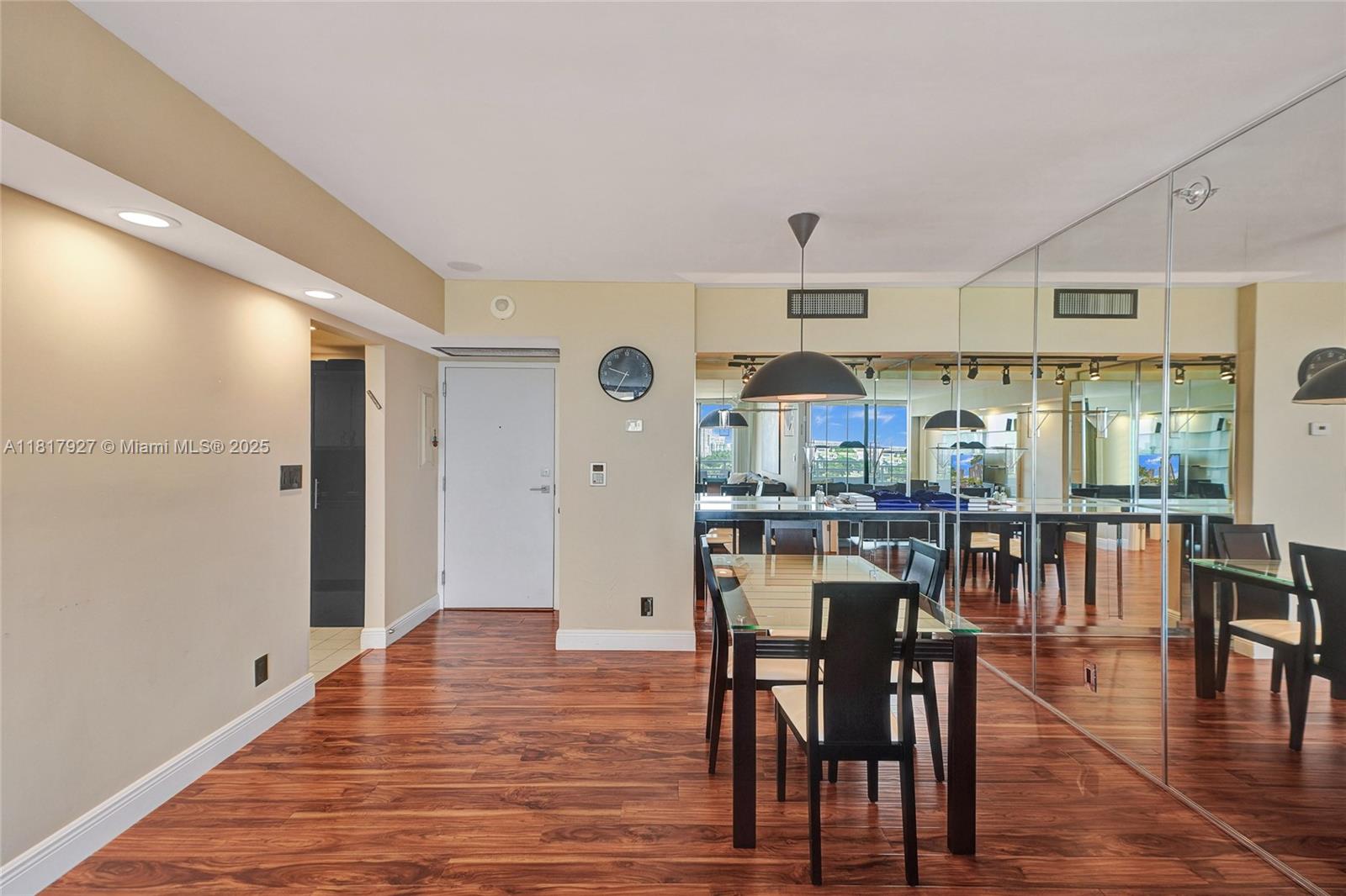 DELVISTA TOWERS CONDO TOW - Residential Lease