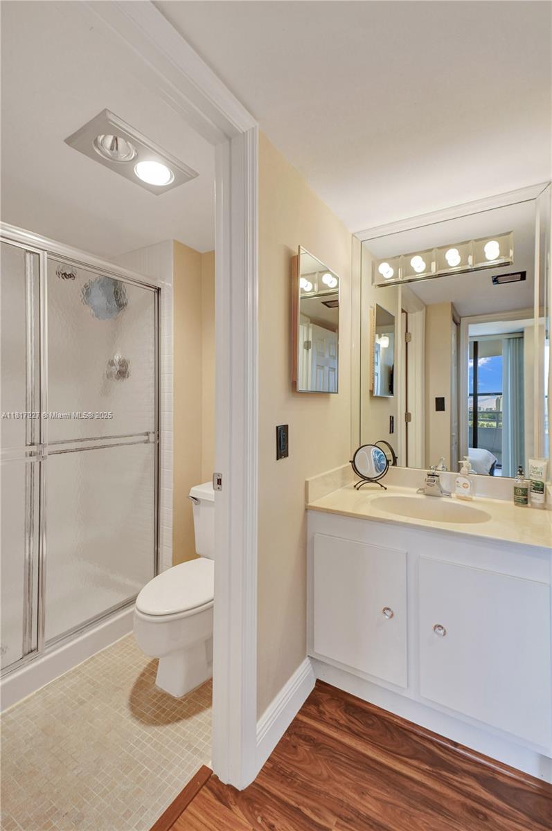 DELVISTA TOWERS CONDO TOW - Residential Lease