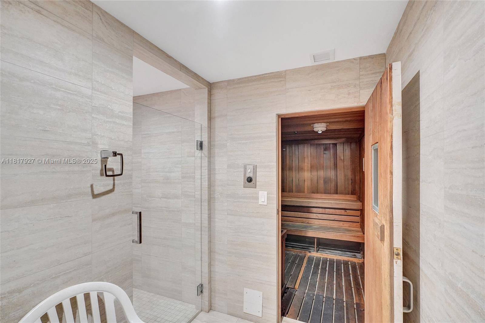 DELVISTA TOWERS CONDO TOW - Residential Lease