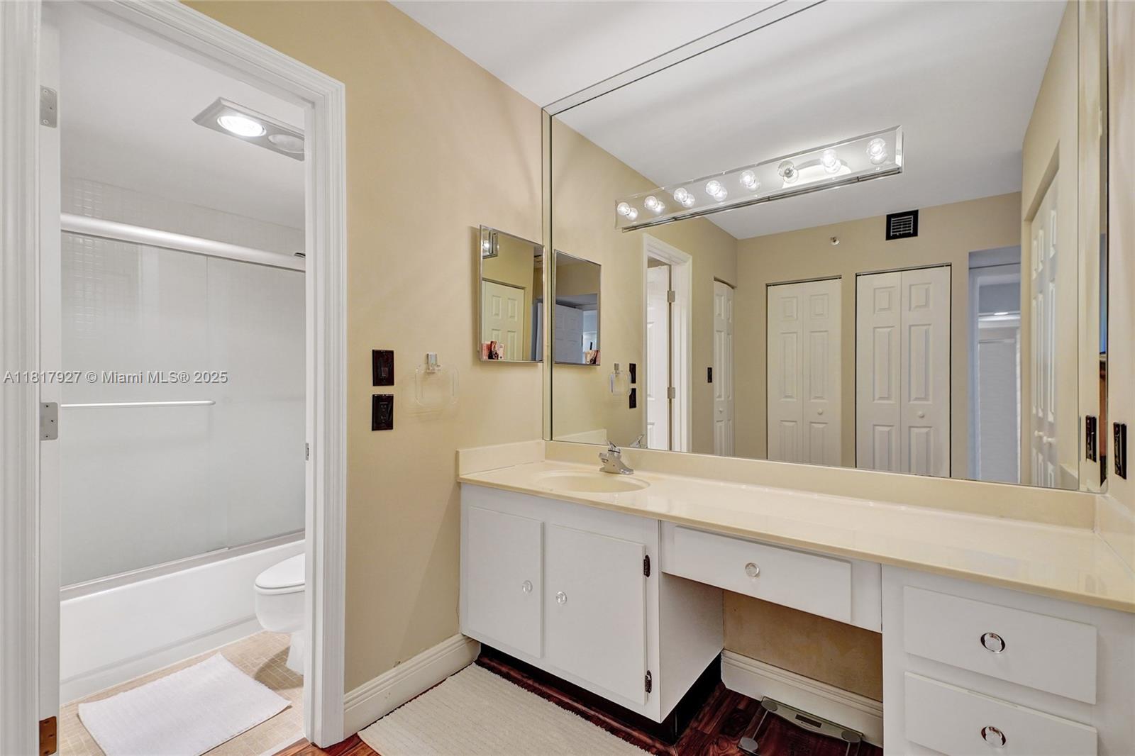 DELVISTA TOWERS CONDO TOW - Residential Lease