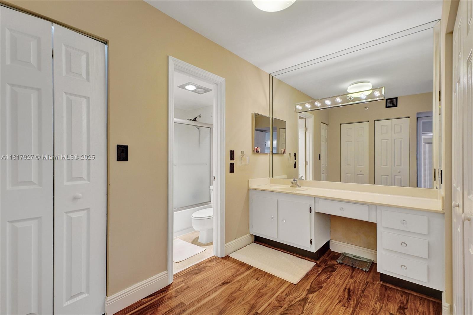 DELVISTA TOWERS CONDO TOW - Residential Lease