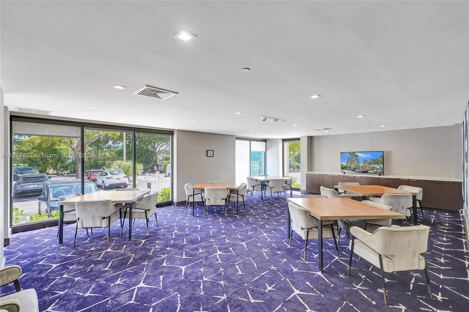 DELVISTA TOWERS CONDO TOW - Residential Lease