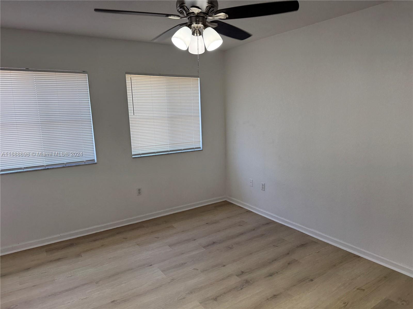 SOLABELLA CONDO - Residential Lease