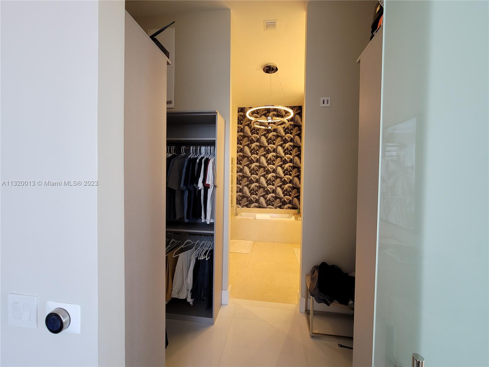 ICON BRICKELL - Residential Lease