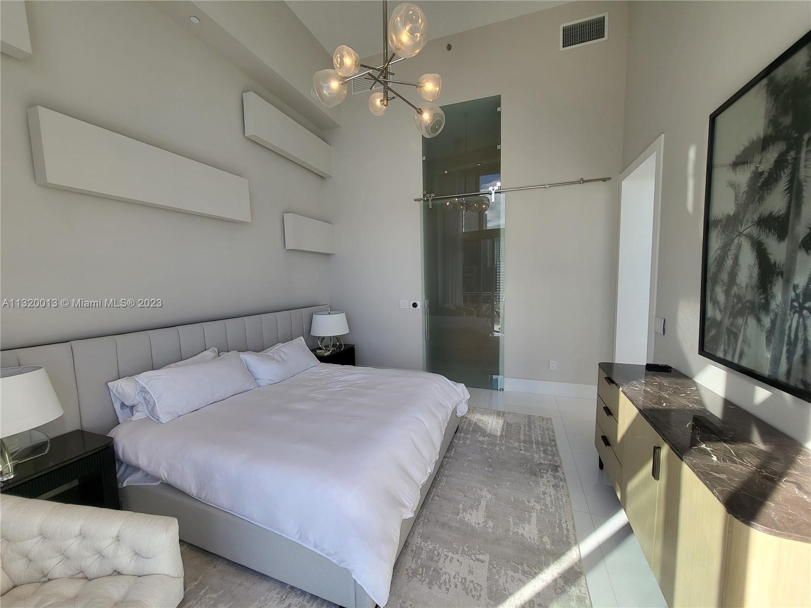 ICON BRICKELL - Residential Lease