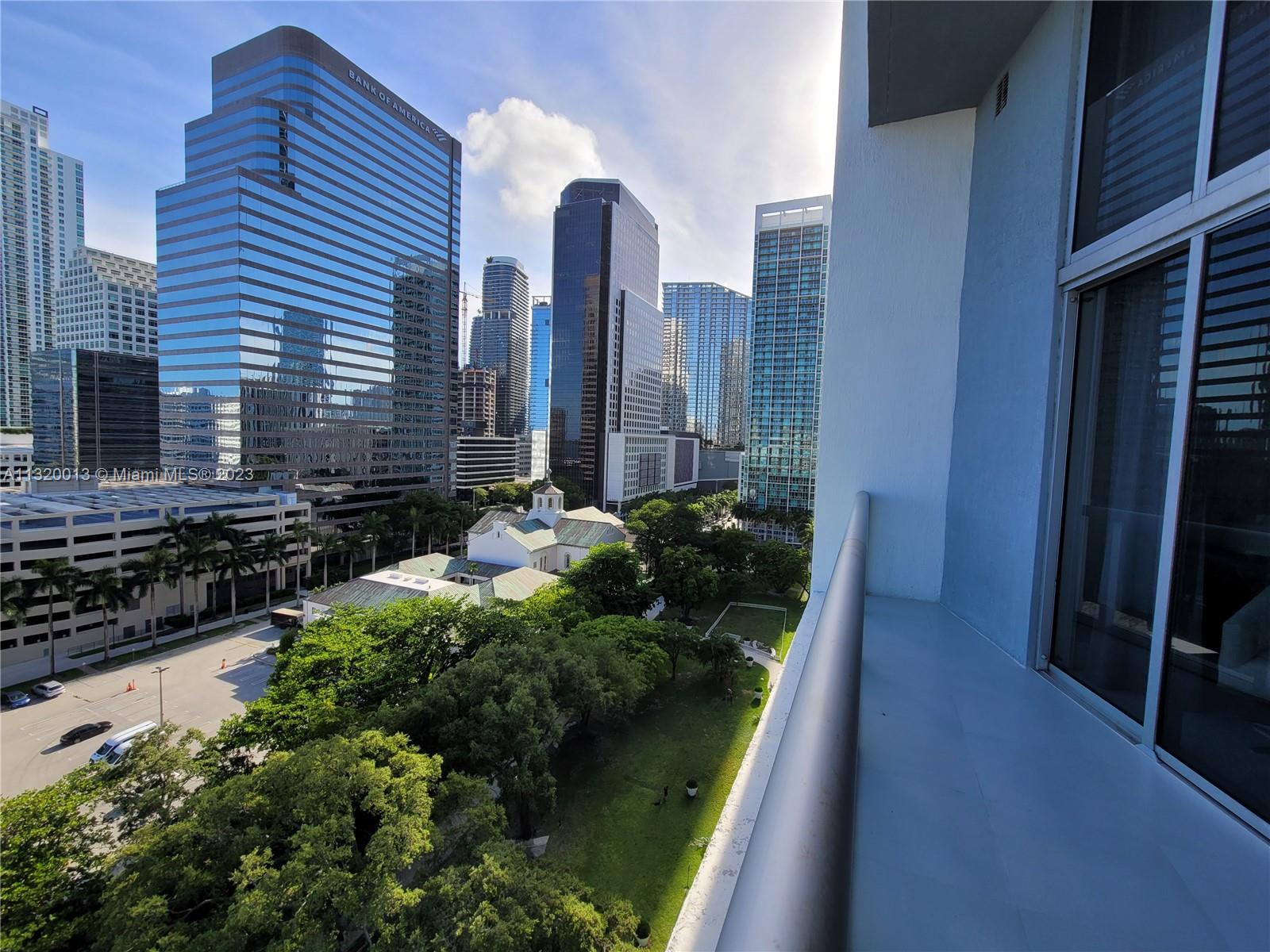 ICON BRICKELL - Residential Lease