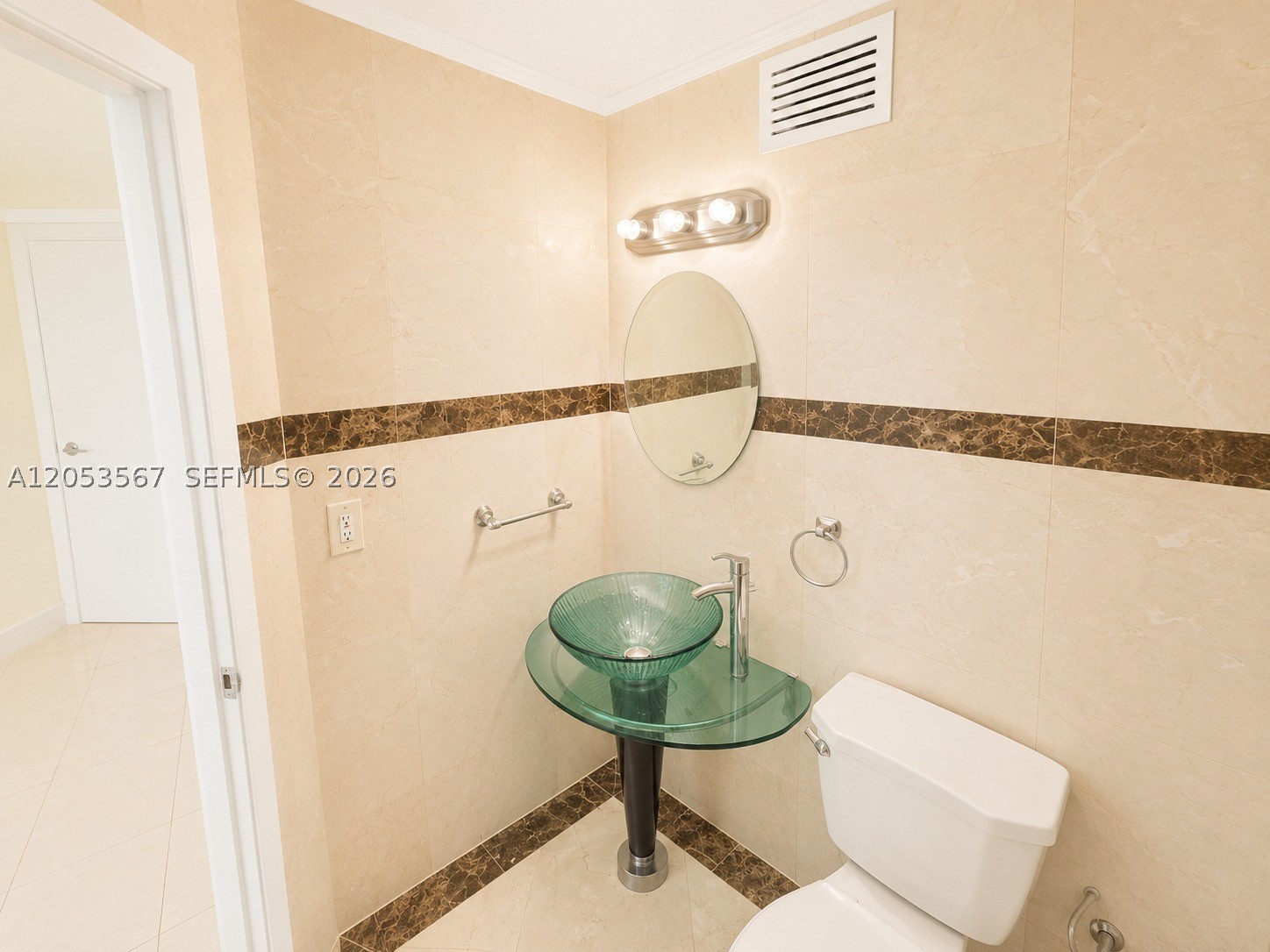 FOUR AMBASSADORS CONDO PH - Residential