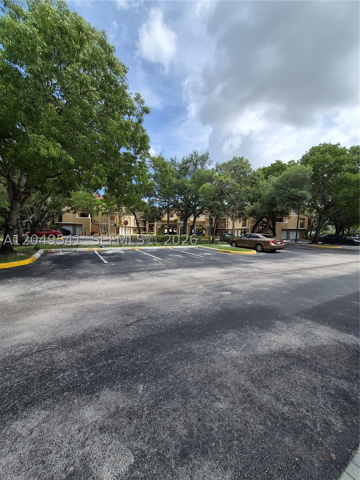 PARAGON PLANTATION CONDO - Residential