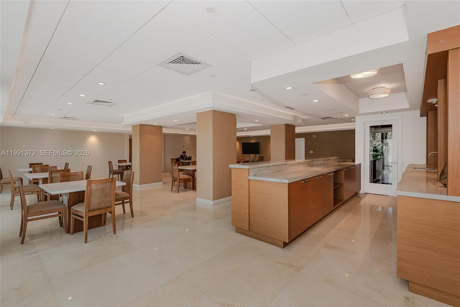 MAR-AZUL CONDO - Residential