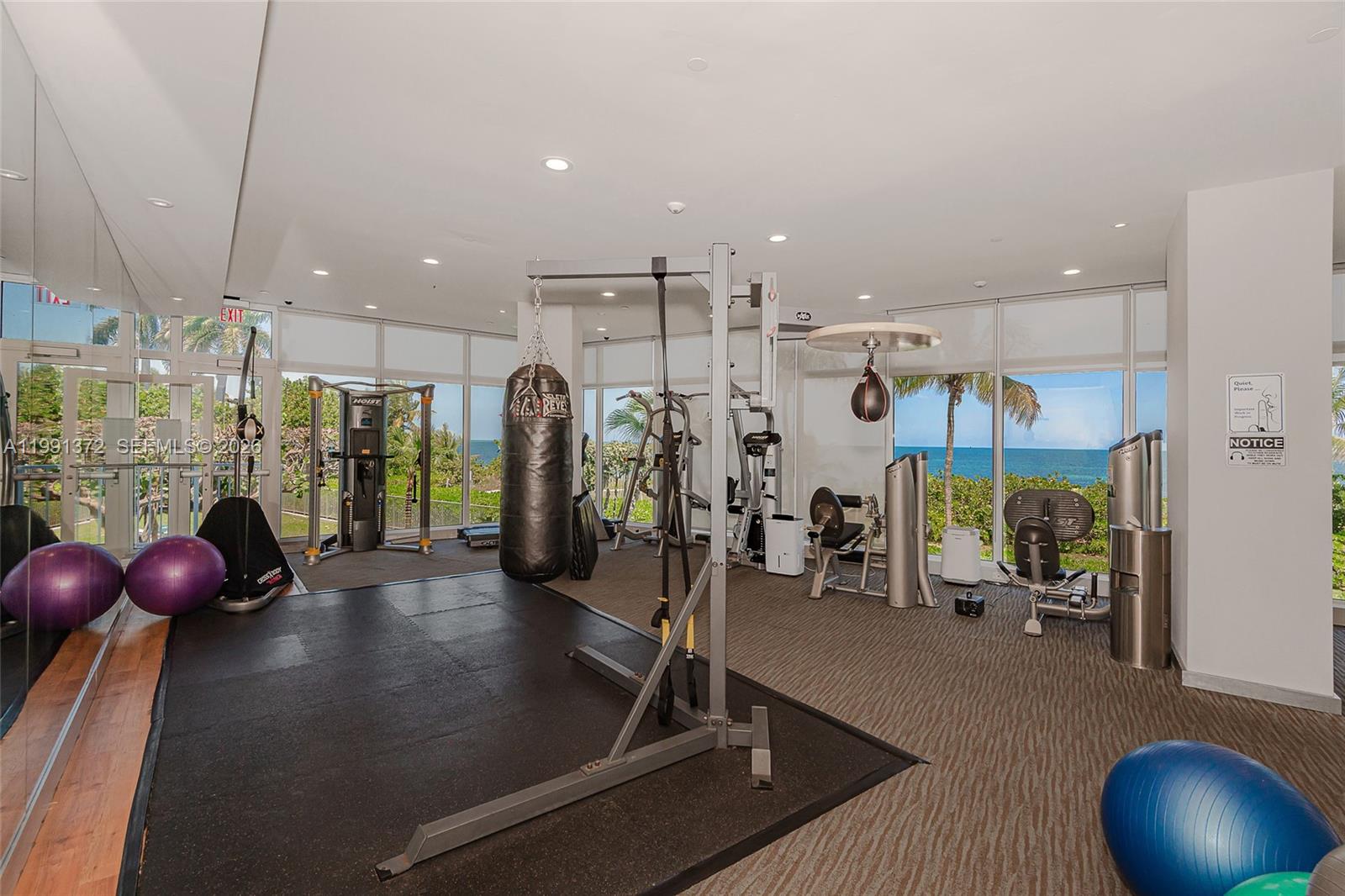MAR-AZUL CONDO - Residential