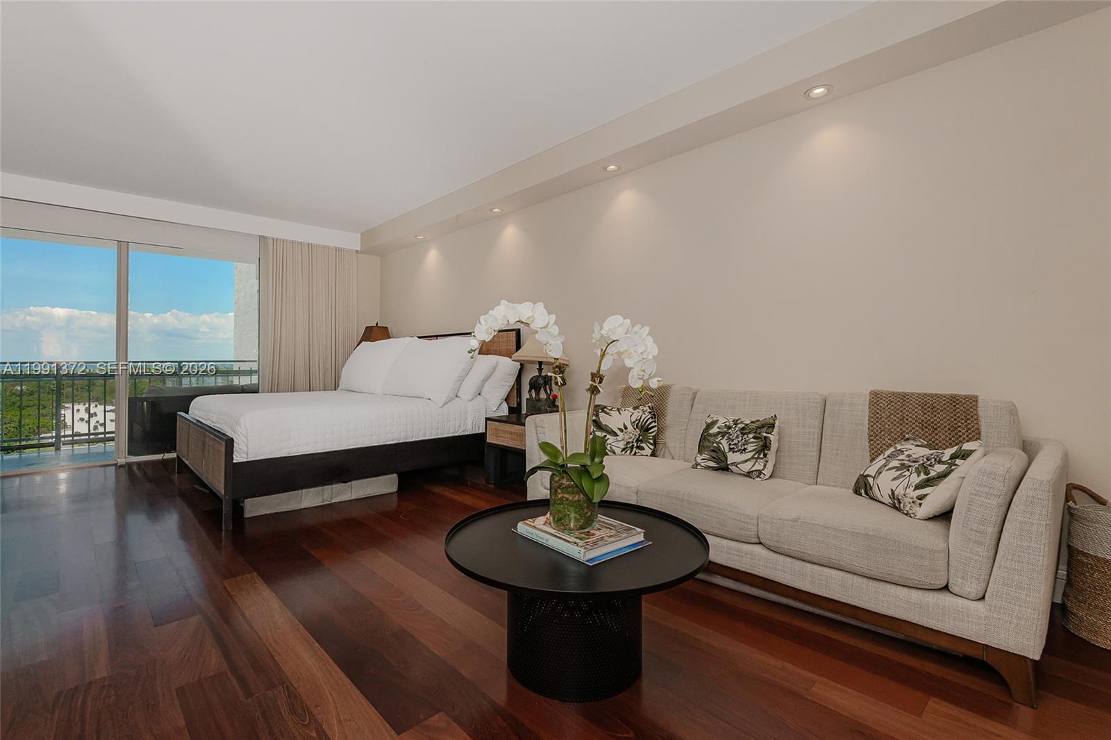 MAR-AZUL CONDO - Residential