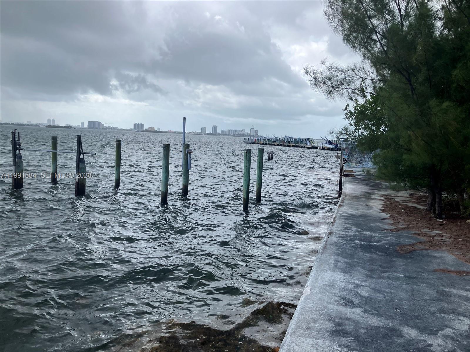BISCAYNE SHORES UNIT NO 2 - Land