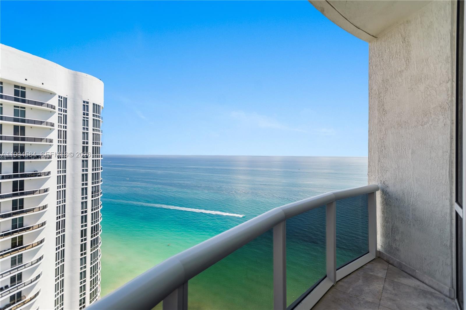 TDR TOWER III CONDO - Residential