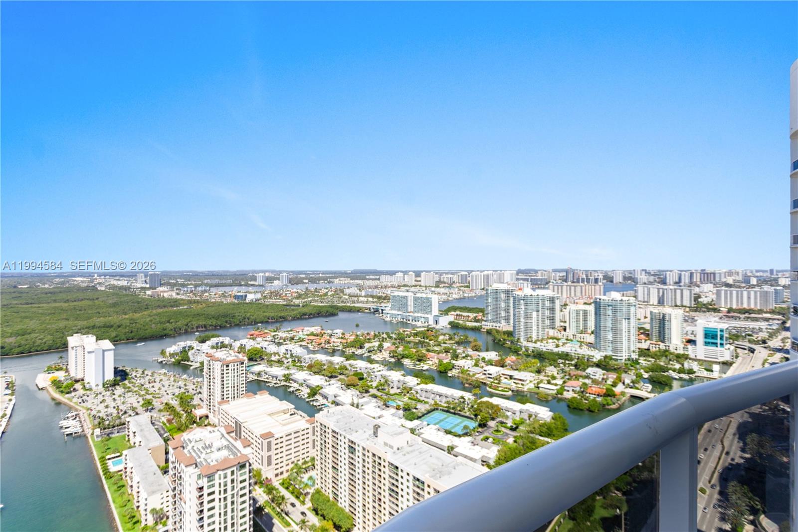 TDR TOWER III CONDO - Residential