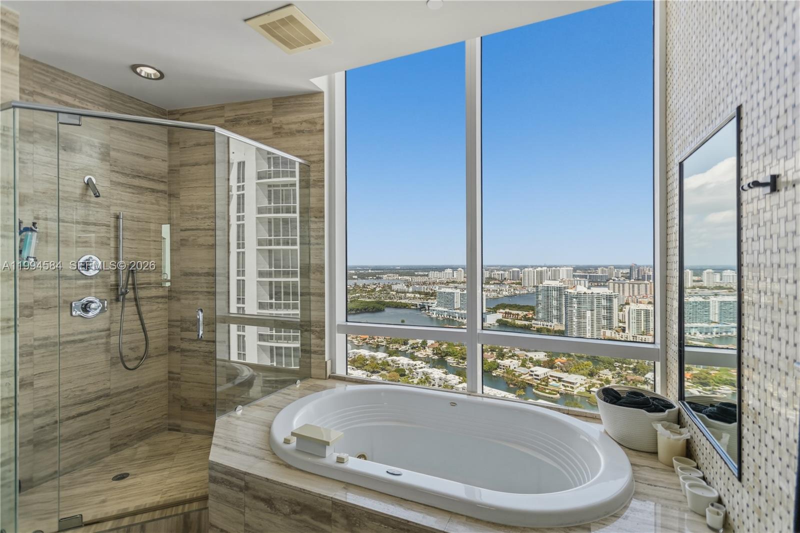 TDR TOWER III CONDO - Residential