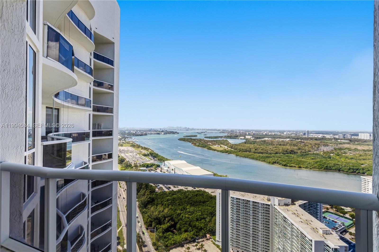 TDR TOWER III CONDO - Residential