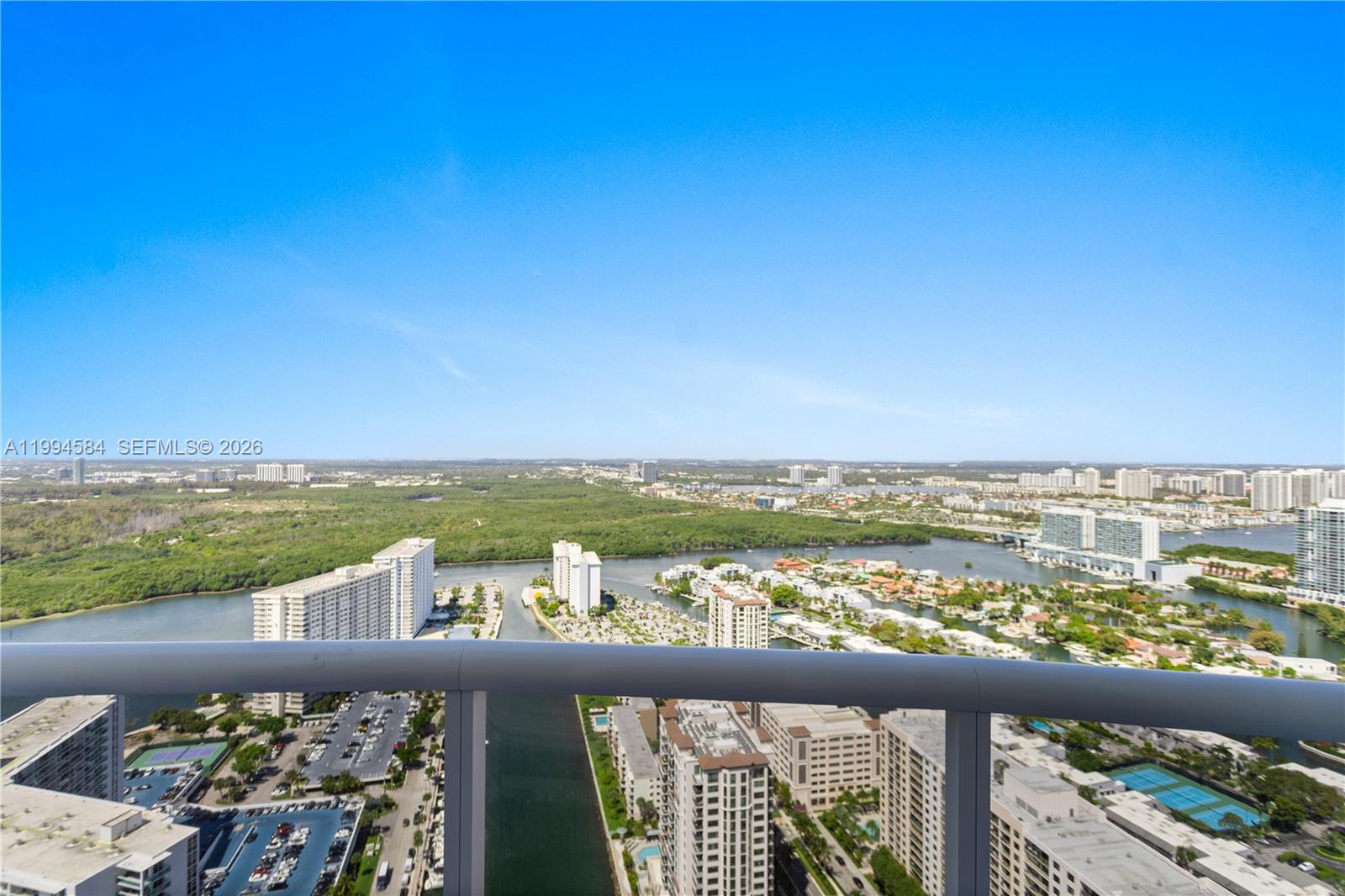 TDR TOWER III CONDO - Residential