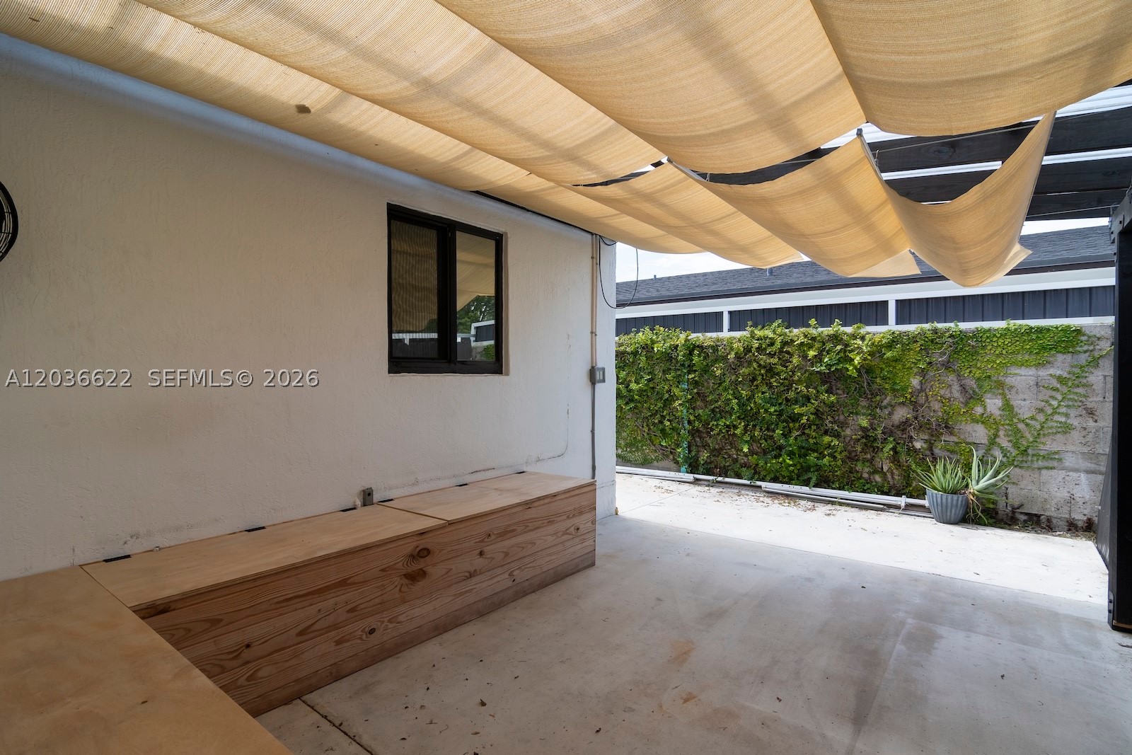 CORAL VILLAS REV - Residential Lease