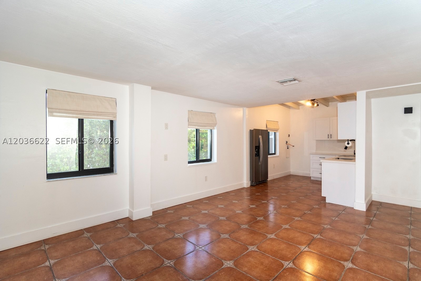 CORAL VILLAS REV - Residential Lease