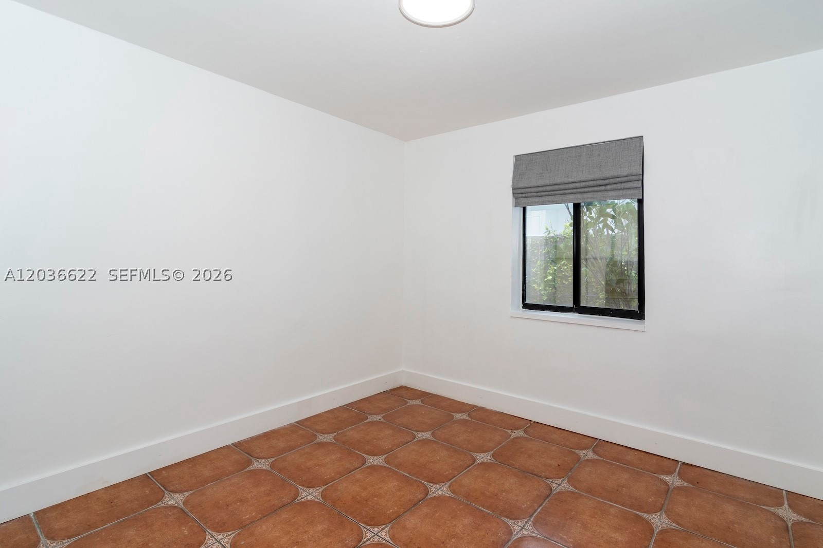CORAL VILLAS REV - Residential Lease