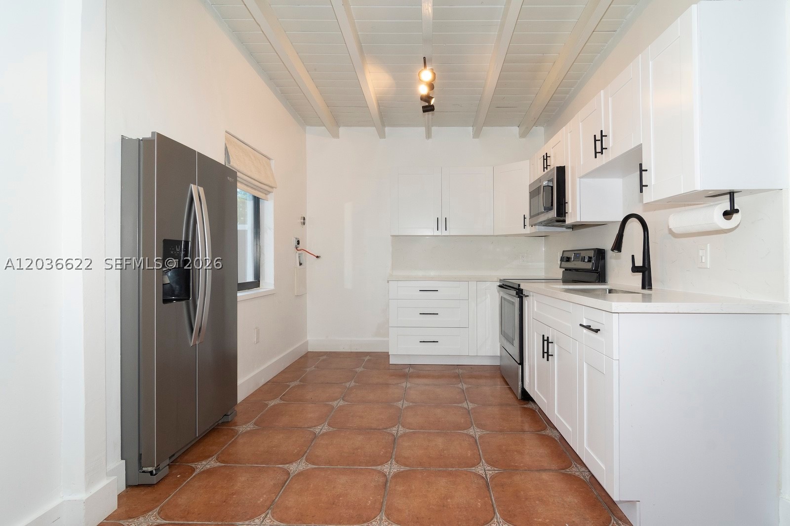 CORAL VILLAS REV - Residential Lease
