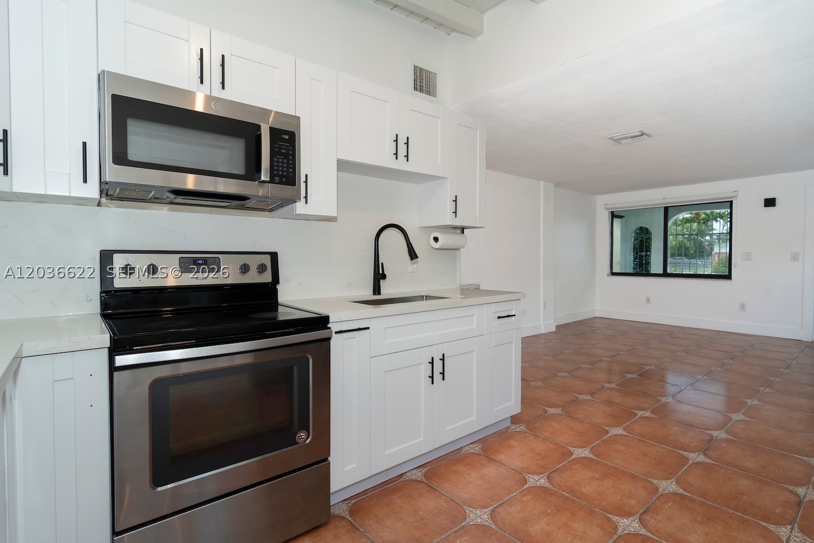 CORAL VILLAS REV - Residential Lease
