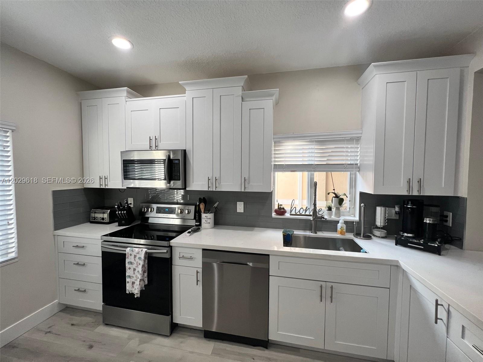 SILVER LAKES PHASE II REP - Residential