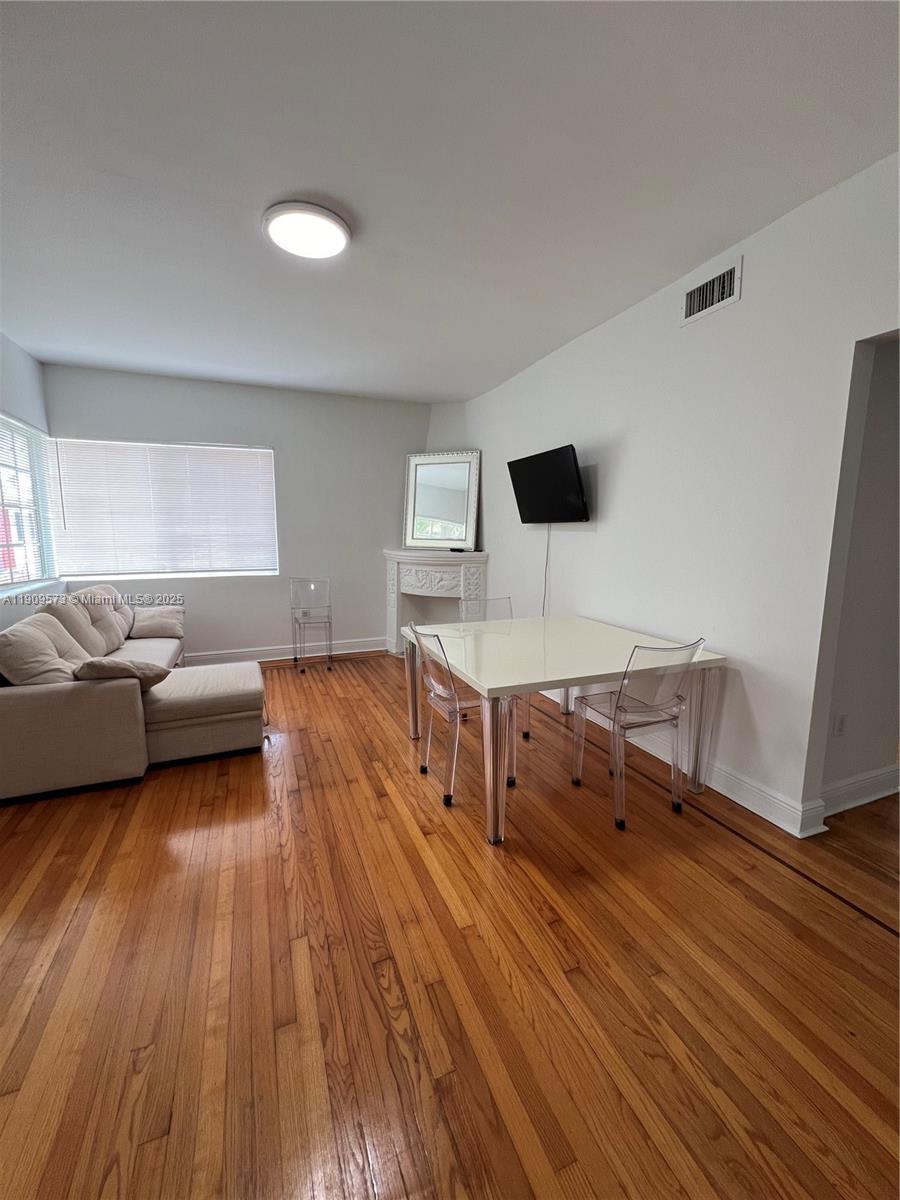 MERIDIAN DECO CONDO - Residential Lease