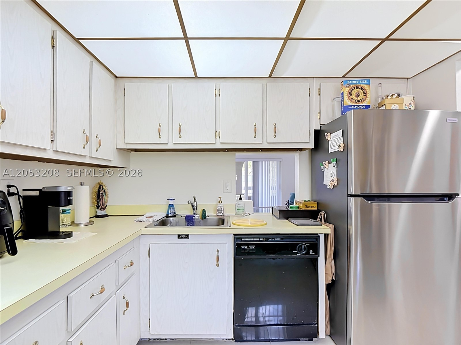 VILLAGE OF KINGS CREEK CON - Residential