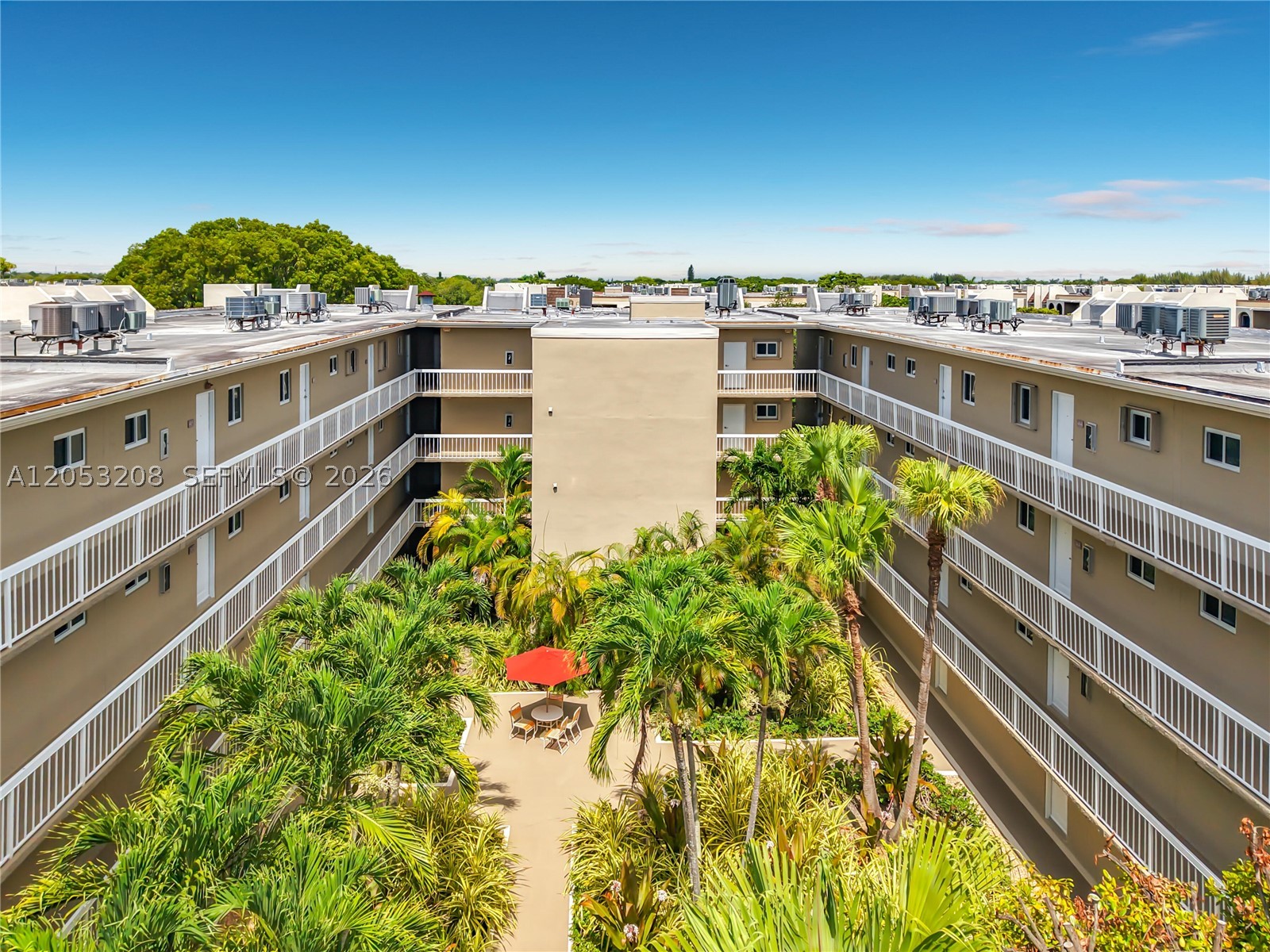 VILLAGE OF KINGS CREEK CON - Residential