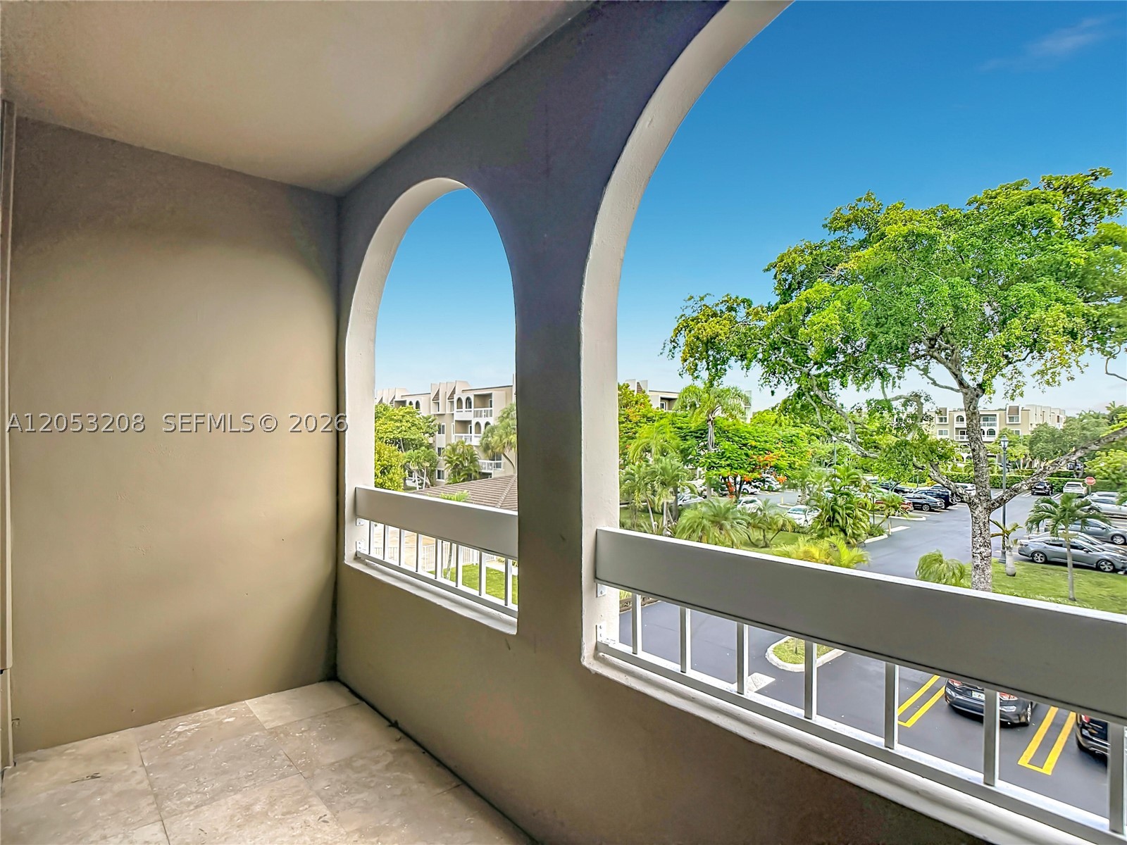 VILLAGE OF KINGS CREEK CON - Residential