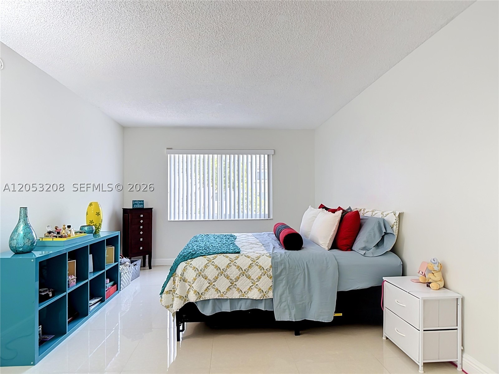VILLAGE OF KINGS CREEK CON - Residential