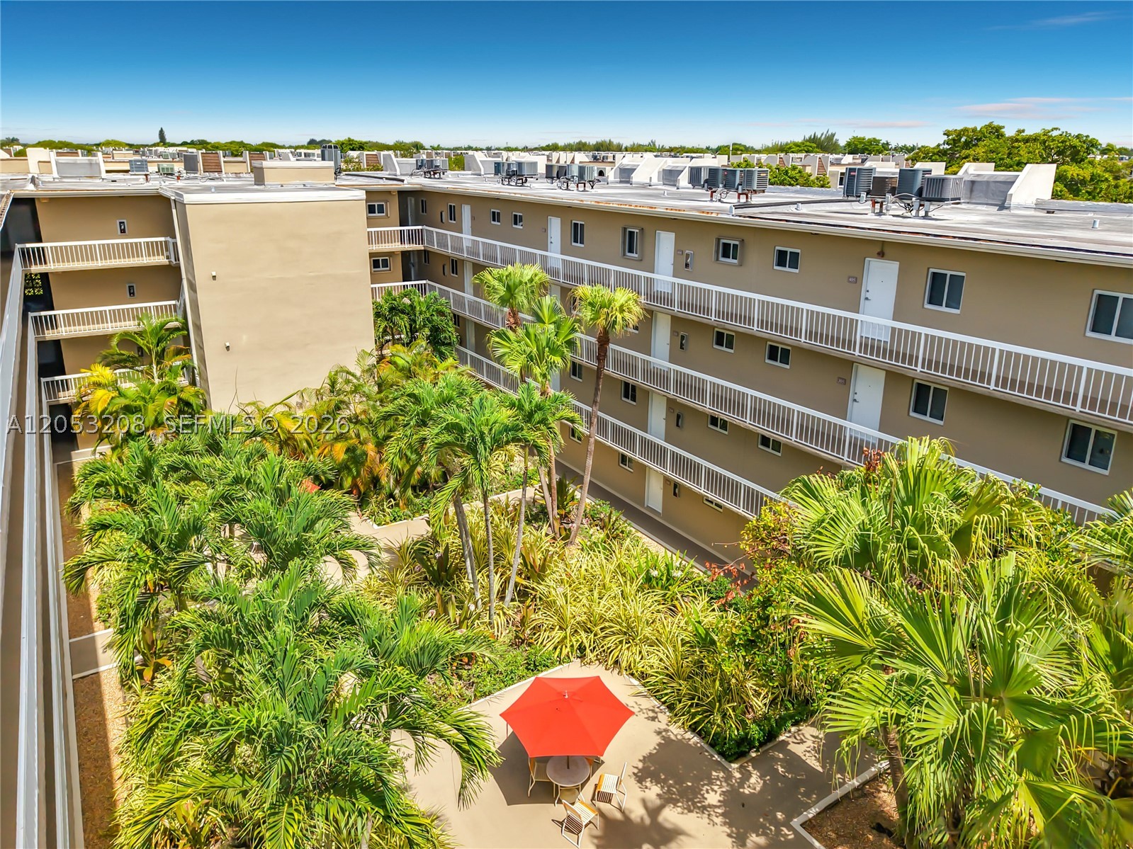 VILLAGE OF KINGS CREEK CON - Residential