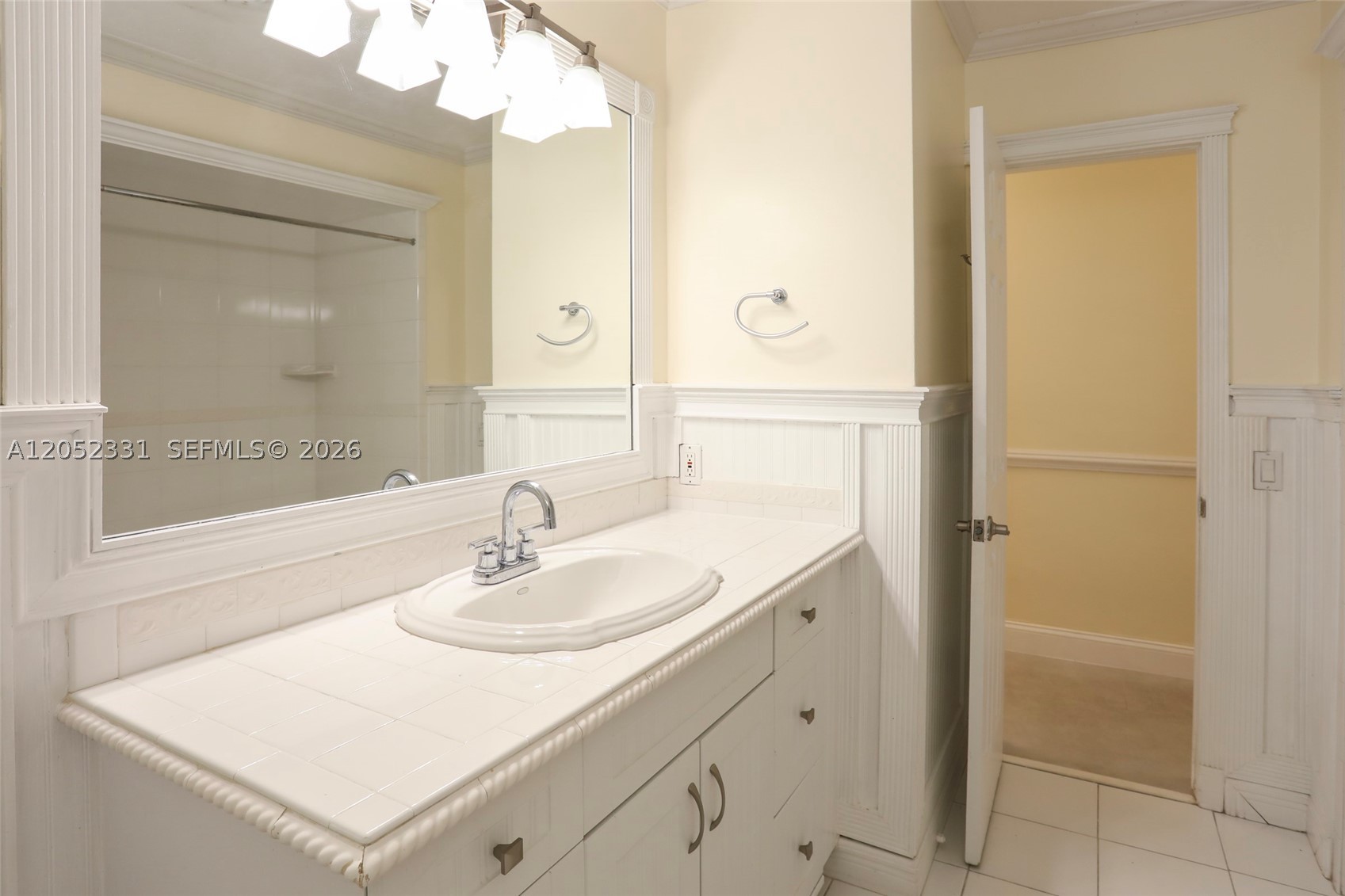 SNAPPER CREEK PARK UNIT N - Residential Lease