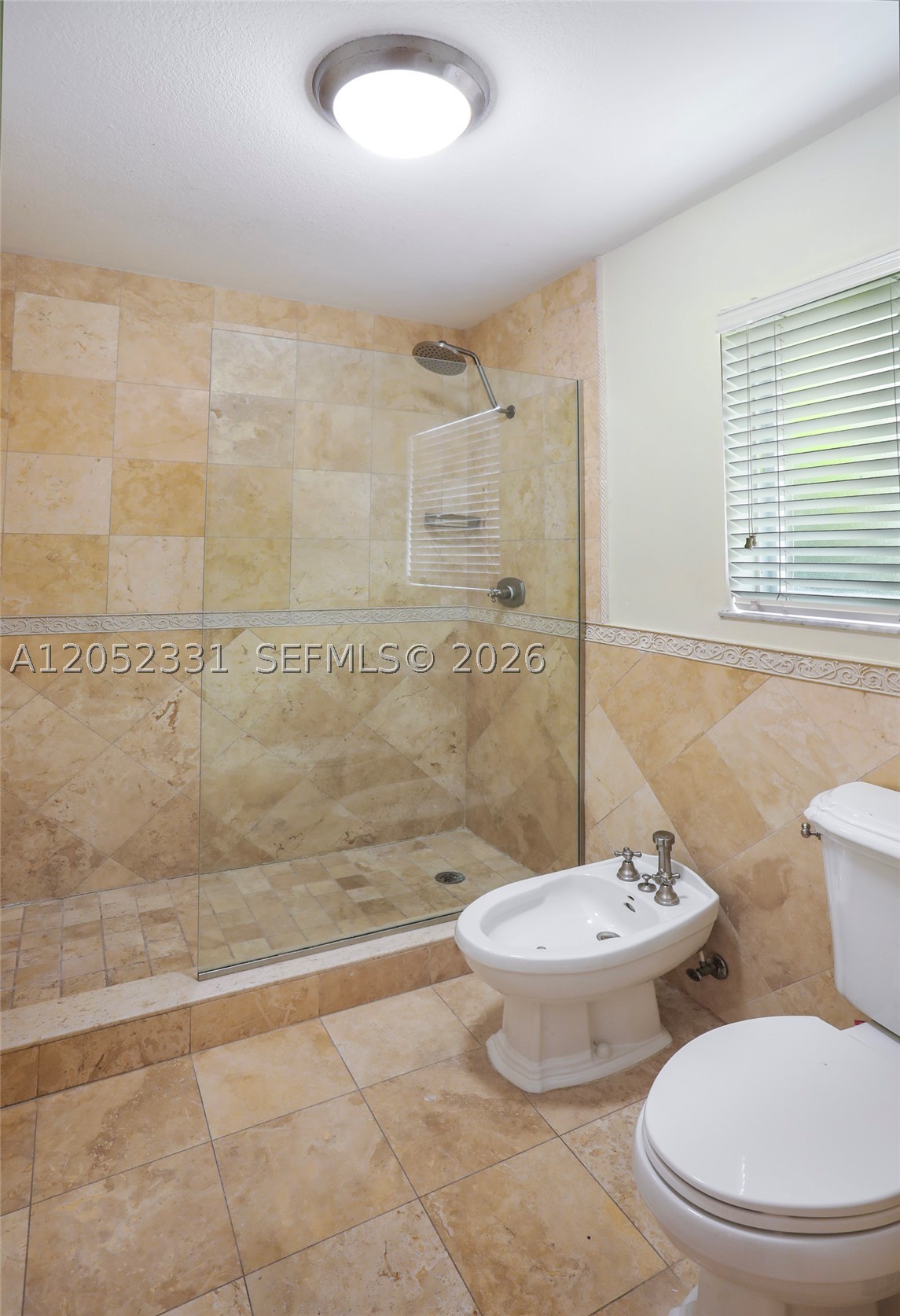 SNAPPER CREEK PARK UNIT N - Residential Lease
