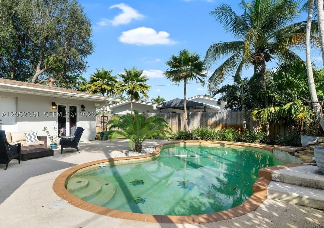SNAPPER CREEK PARK UNIT N - Residential Lease