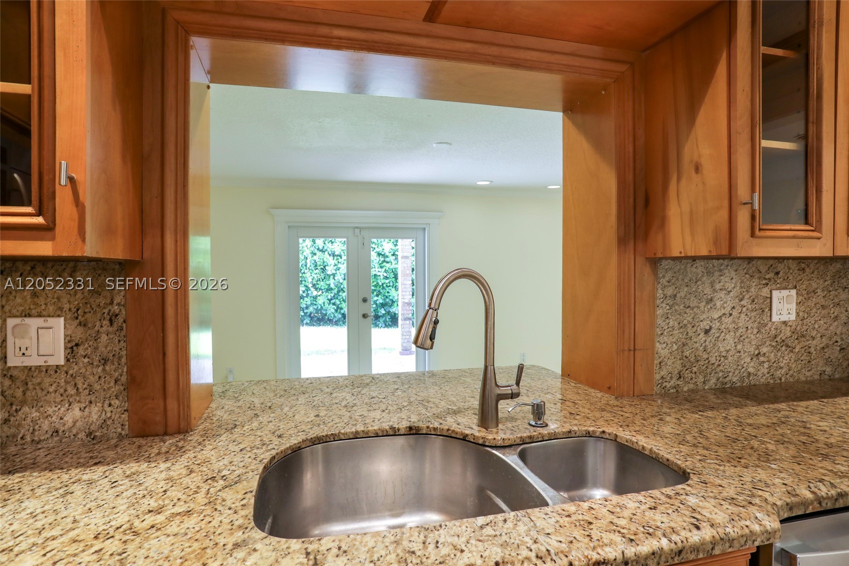 SNAPPER CREEK PARK UNIT N - Residential Lease