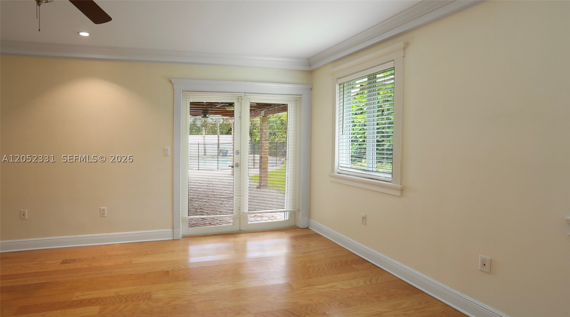 SNAPPER CREEK PARK UNIT N - Residential Lease