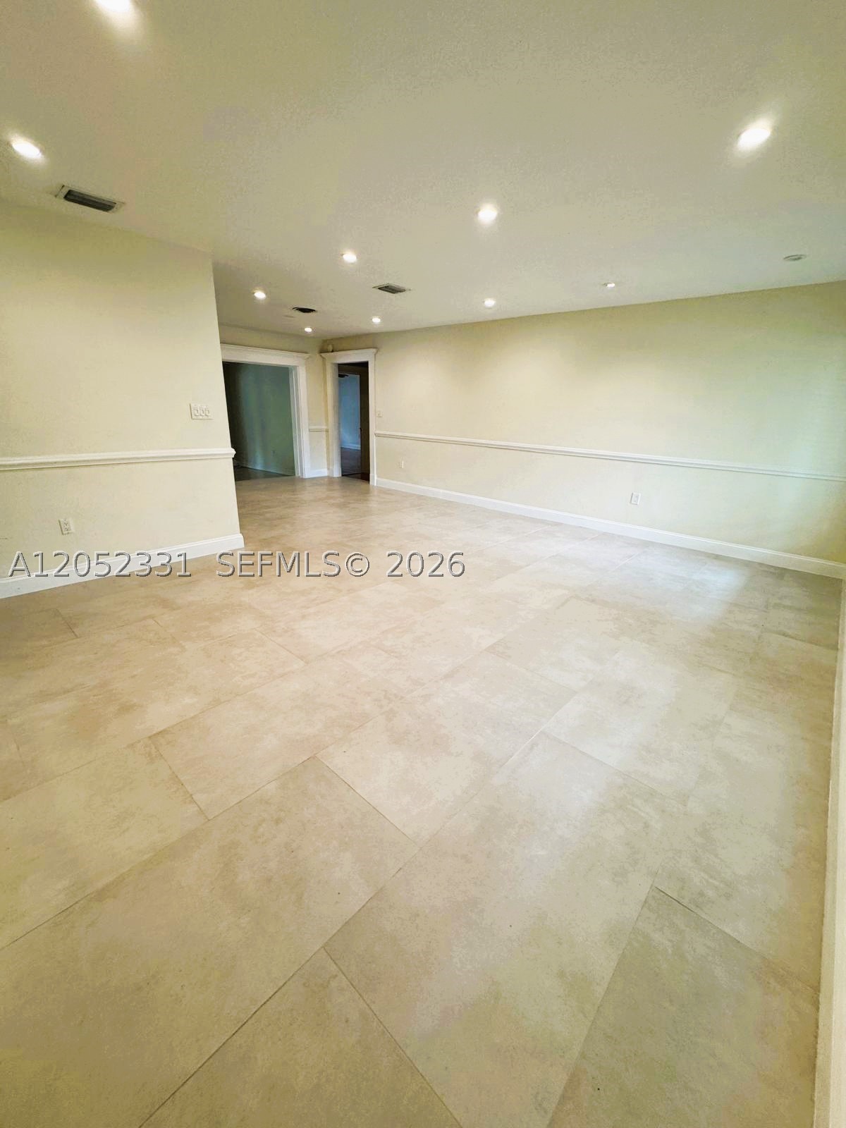 SNAPPER CREEK PARK UNIT N - Residential Lease