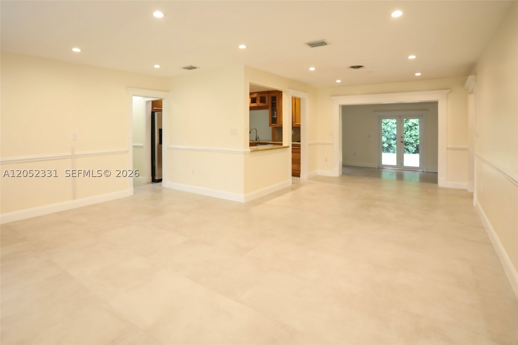 SNAPPER CREEK PARK UNIT N - Residential Lease