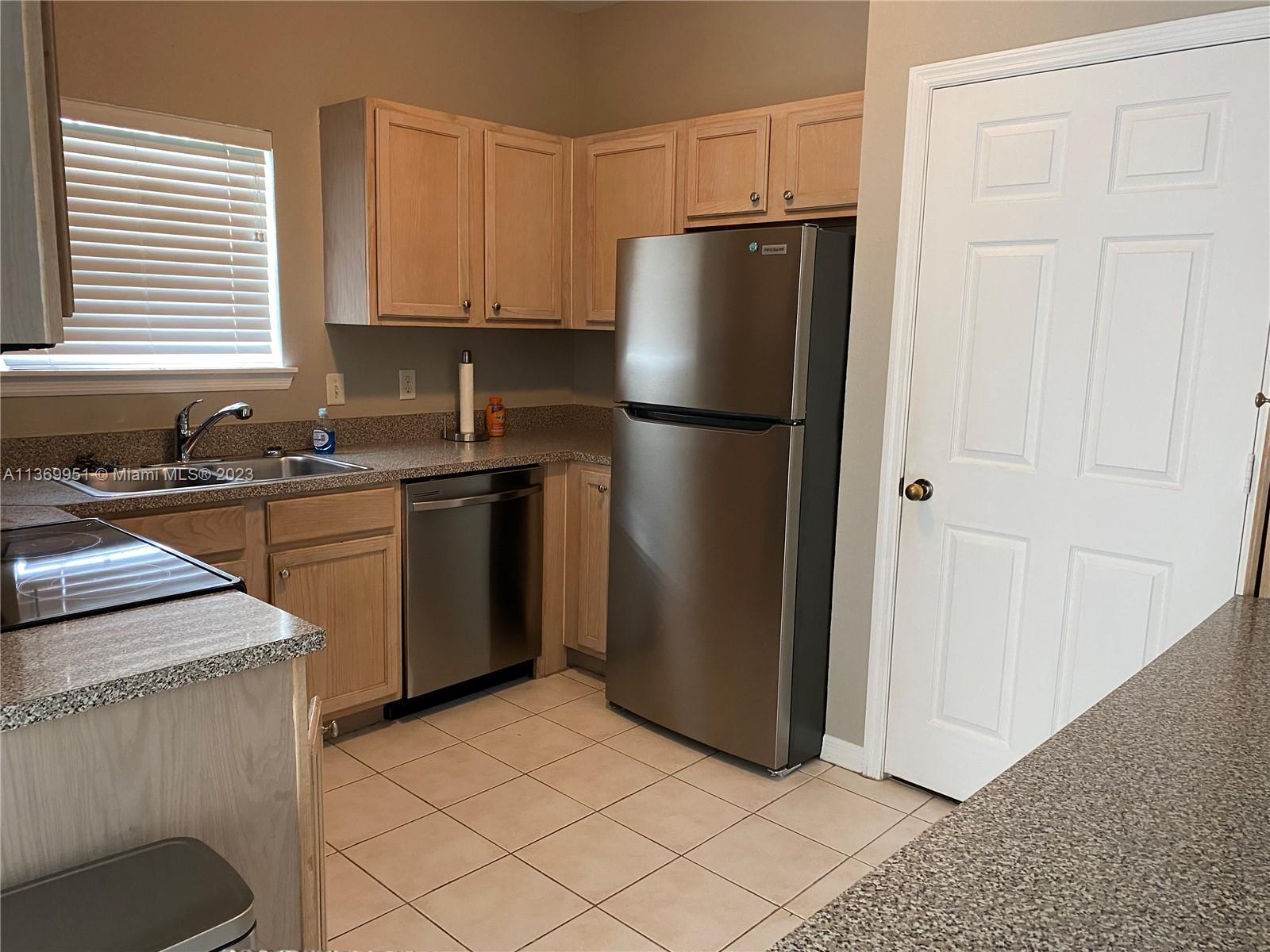 Reserve at Pointe Meadows - Residential