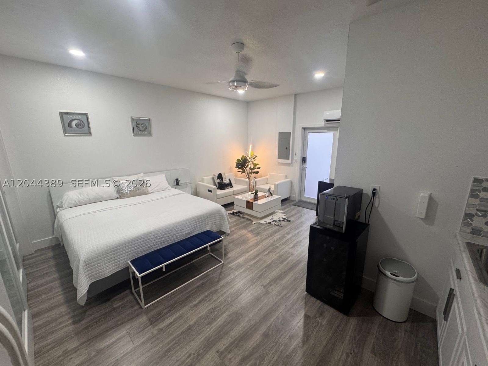 BISMARK HOMES AT VENEZIA - Residential Lease