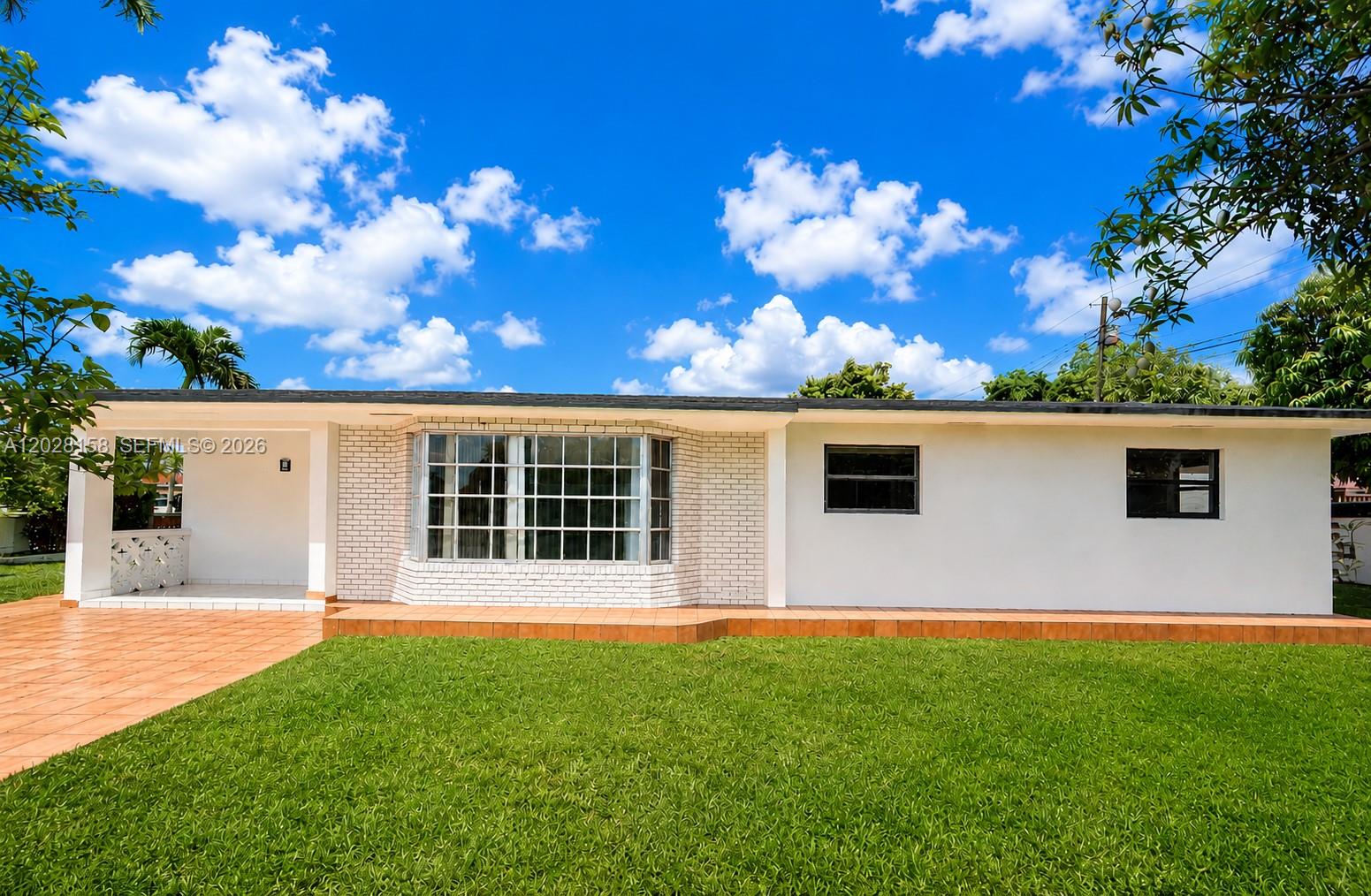 DOUGLAS ESTS - Residential