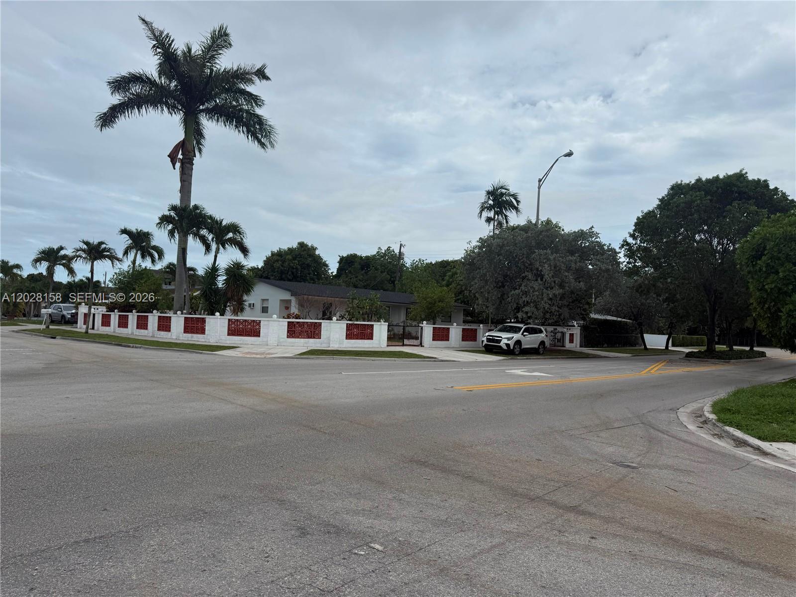 DOUGLAS ESTS - Residential