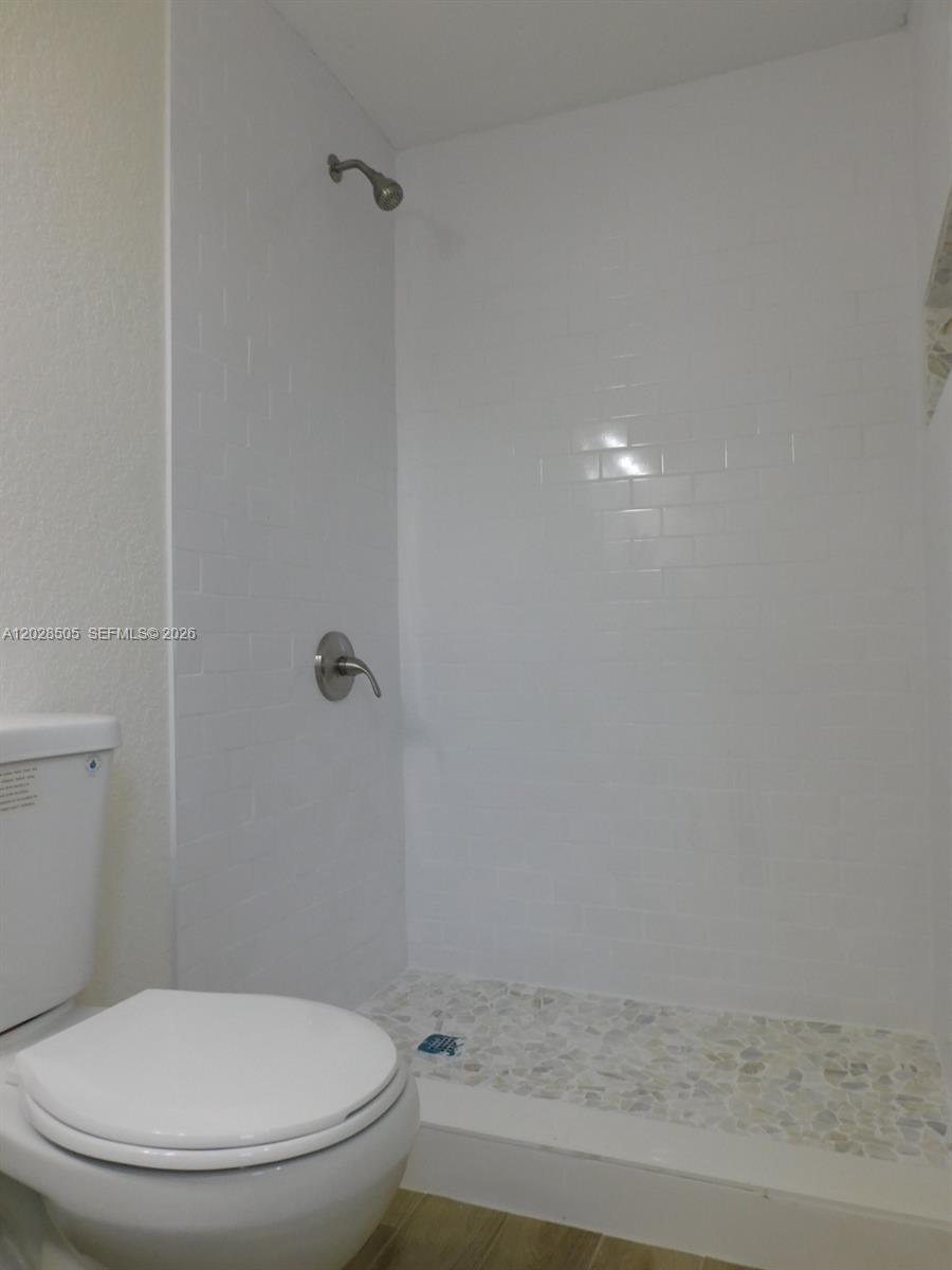 BIRD RD HIGHLANDS - Residential Lease
