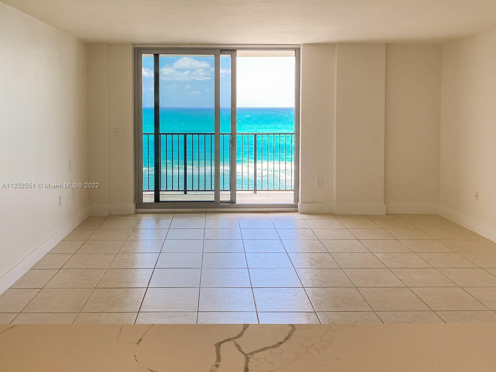 MANATEE CONDO - Residential Lease